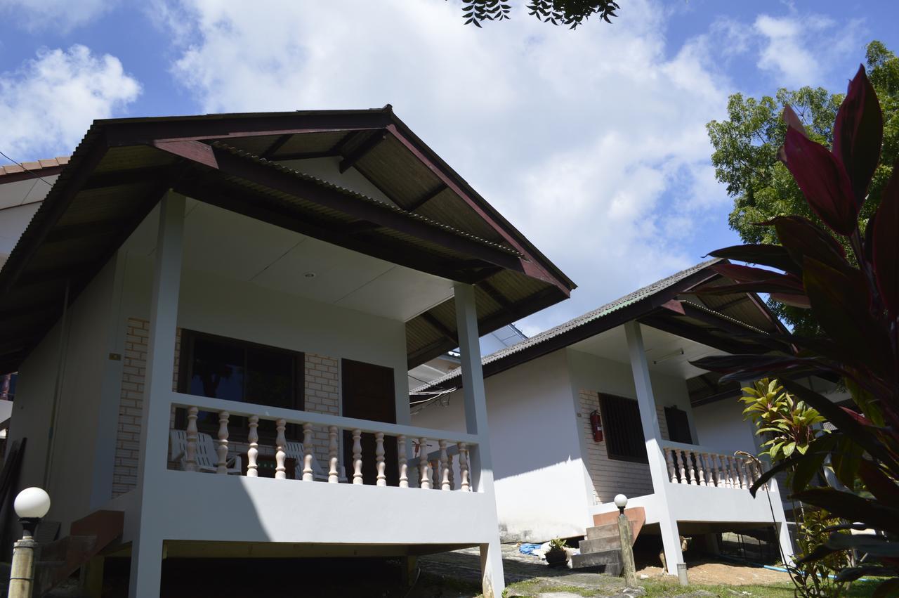 Kata On Sea By Bgb Villas Karon Kültér fotó